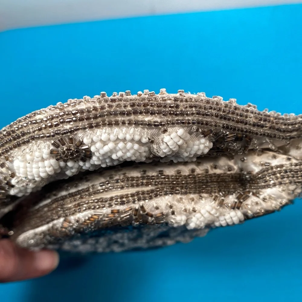 Beaded Floral Clutch by II Yama - Picture 10 of 11